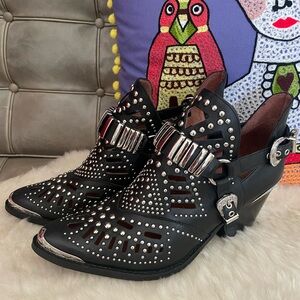 Jeffrey Campbell Black Leather and Silver Cut-Out Heeled Boots Sz 10